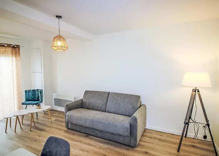 Cap Ocean-6 By Interhome *